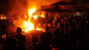 3 Orang Tewas Imbas Kebakaran DPRD Makassar saat Demo Ricuh 3 Orang Tewas Imbas Kebakaran DPRD Makassar saat Demo Ricuh