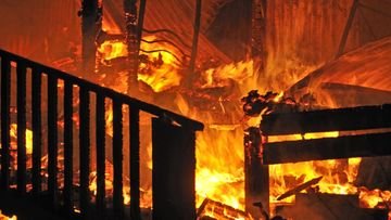 DPRD Makassar Dibakar Saat Rapat Paripurna, Walkot Berhasil Dievakuasi