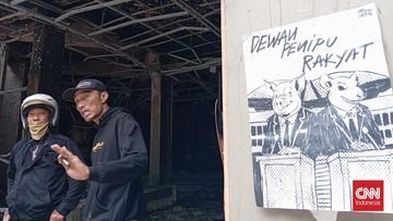 Bandung Porak Poranda di Beberapa Titik Sisa Demo Tadi Malam